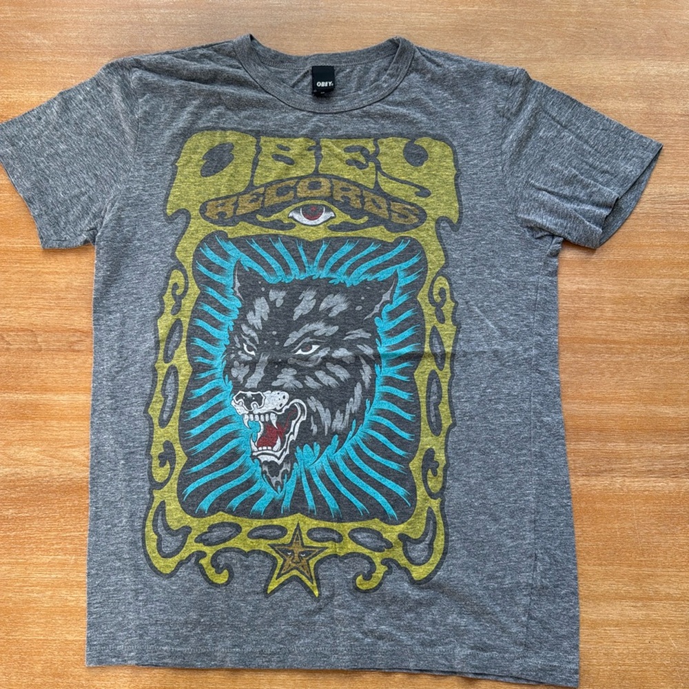Obey Tee